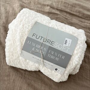 Plush Creamy White Faux Fur Blanket